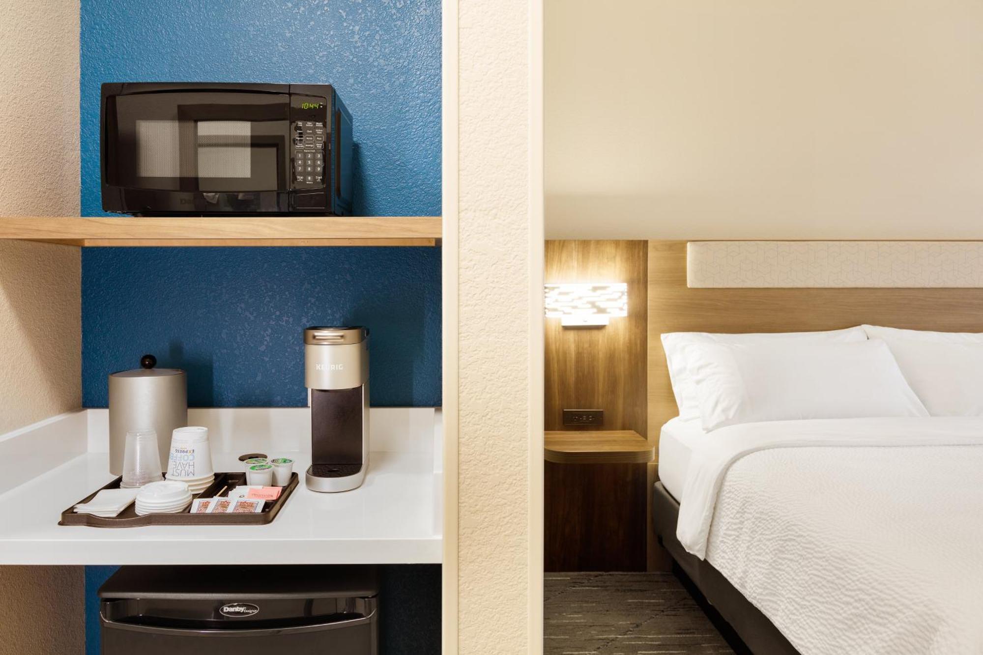Holiday Inn Express & Suites Memphis East By Ihg ภายนอก รูปภาพ