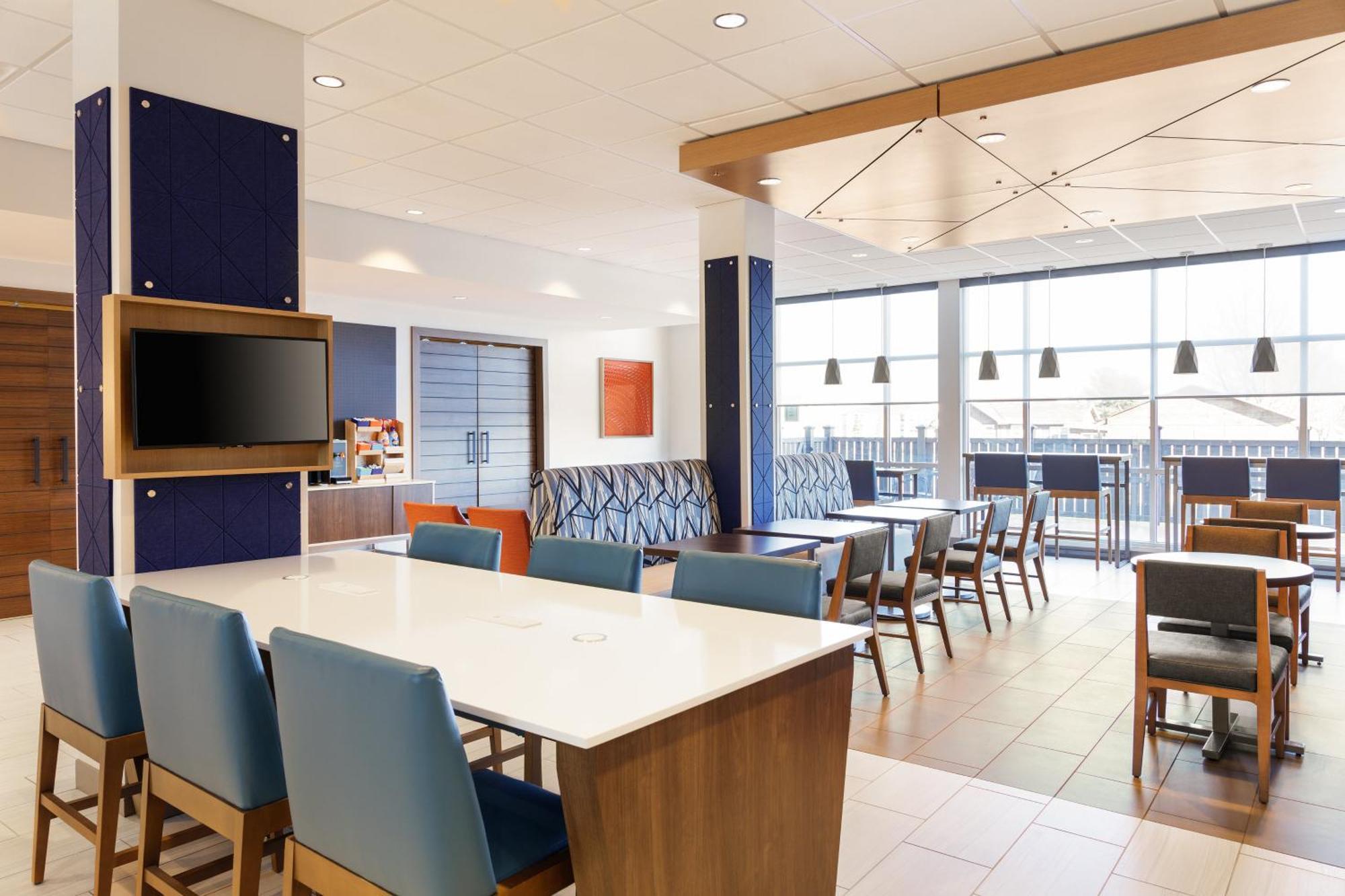 Holiday Inn Express & Suites Memphis East By Ihg ภายนอก รูปภาพ